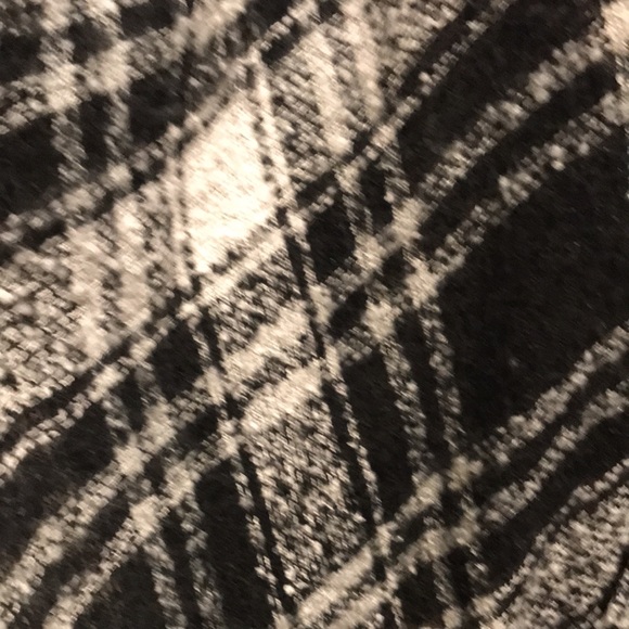 Shawl Wrap Black White Lightweights OS NEW FINAL SALE - Picture 4 of 8